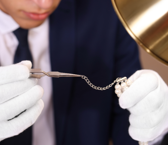 Η Elite Gold – Αξιοπιστία και εμπειρία στην εκτίμηση και αγορά πολύτιμων αντικειμένων